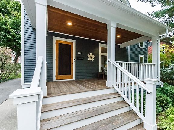 5th image of 1241 Olivia Ave