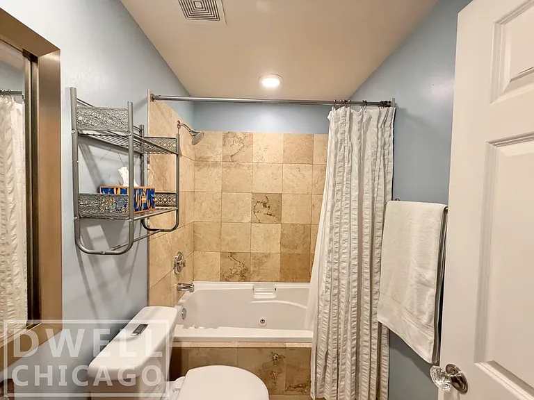 4625 W Lawrence Ave #401 — Photo 13