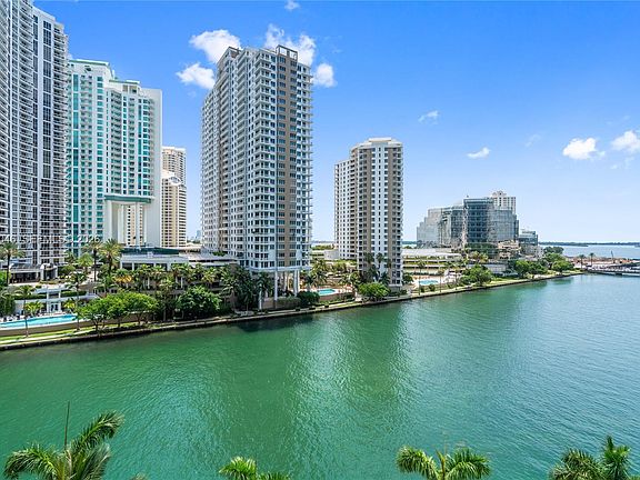 3rd image of 495 Brickell Ave #Bay807