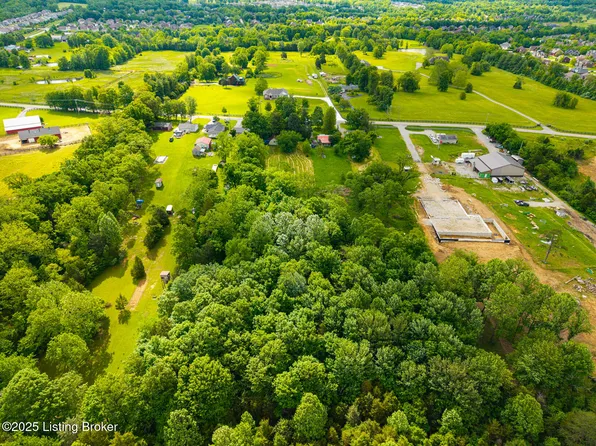 17521 Aiken Rd, Louisville, KY 40245