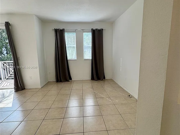 8936 W Flagler St #201 — Photo 4