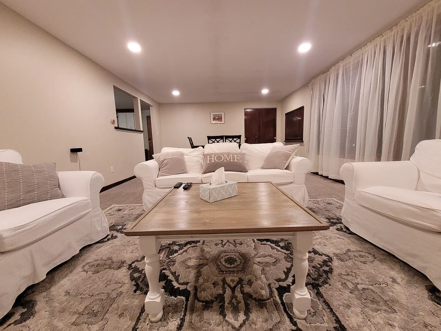 Private Apartment — Photo 2