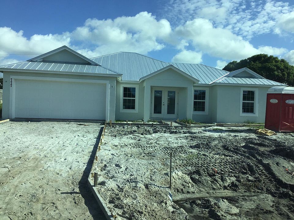 1st image of 777 SE Essex Drive