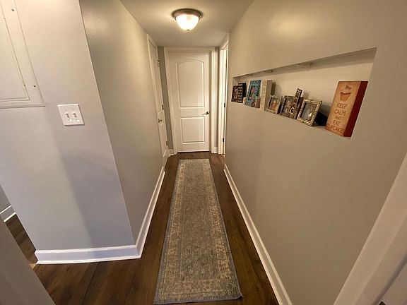 5th image of 518 W 10th St