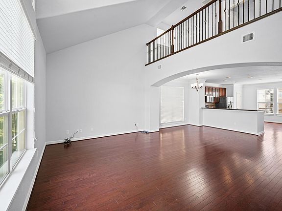 5th image of 10722 Clearview Villa Pl