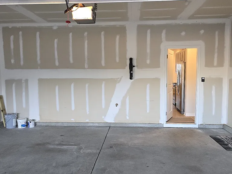 905 Robbie Jackson Ln — Photo 40