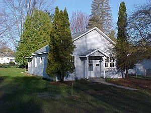 2nd image of 409 Alice St