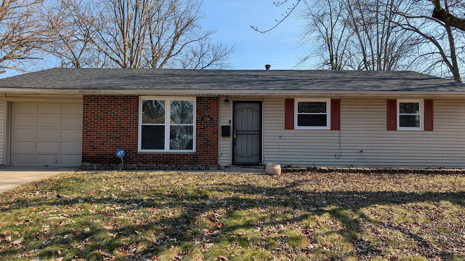 1516 Wilton Dr photo 1