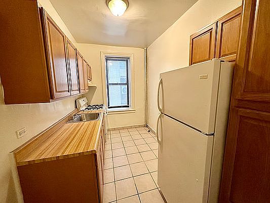 1st image of 307 Sterling St APT A2