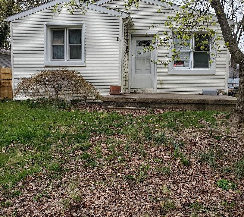 1st image of 103 Stanley Ave