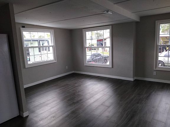4th image of 10787 1st Ln N