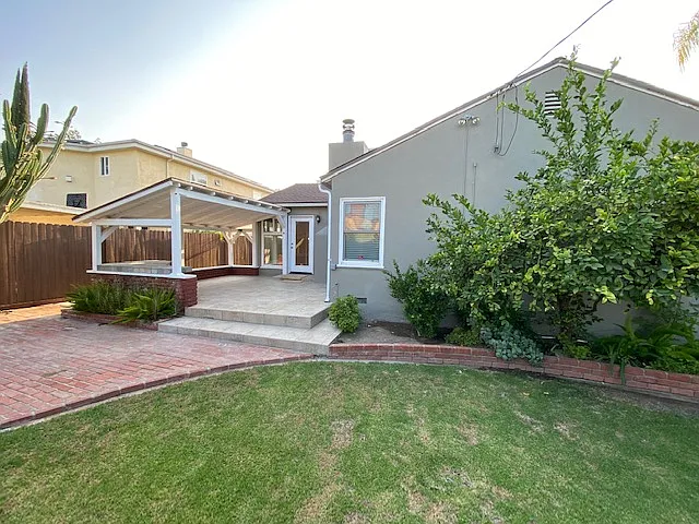 5356 Yolanda Ave — Photo 17