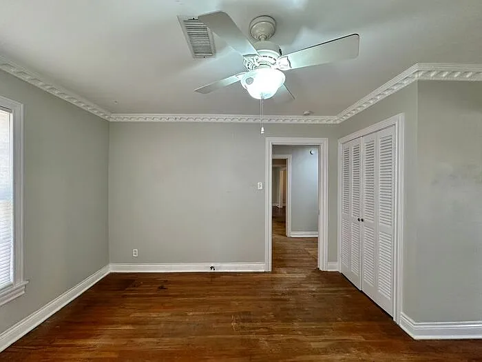 1309 S Robertson Ave — Photo 13