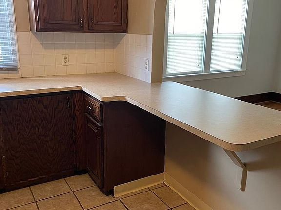 5th image of 295-97MIDLER Avenue 297
