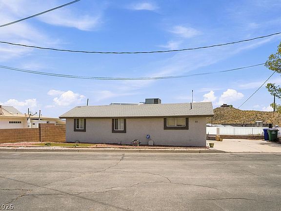 2nd image of 15 Valley View Ln