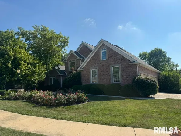 7006 Vauxhall Pl, Peoria, IL 61615