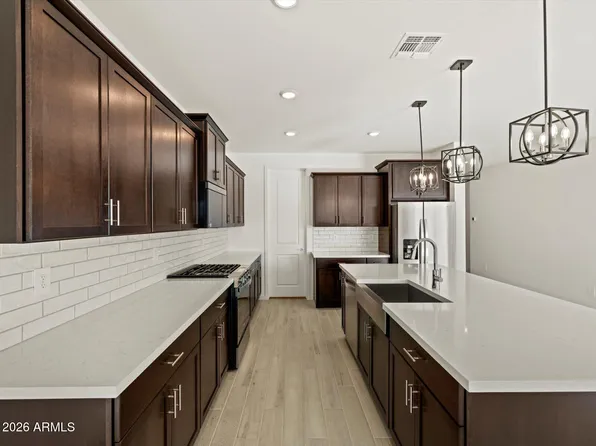 32927 N Claret Court, San Tan Valley, AZ 85143