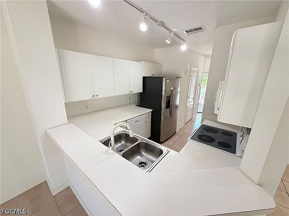 4th image of 8541 Athena Ct