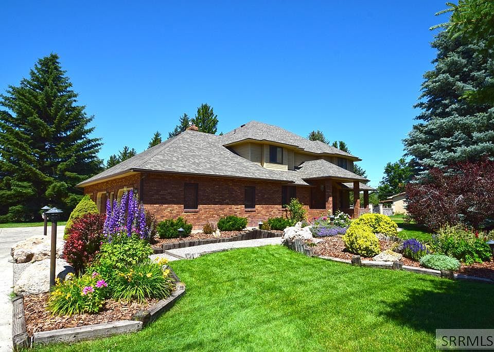 1st image of 3481 Sun Cir