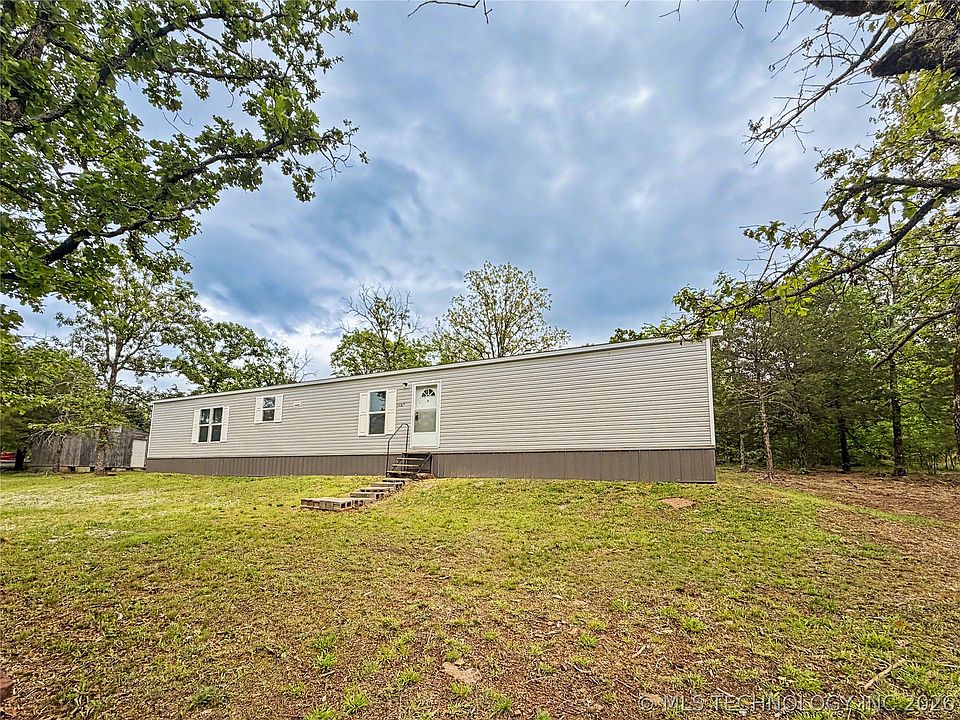 1st image of 15165 W Phillips Dr