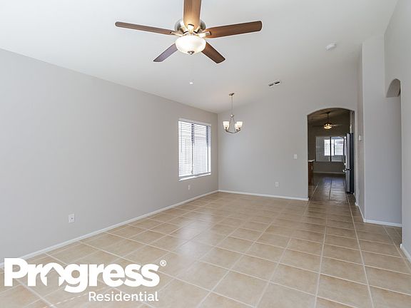 3rd image of 954 E Nardini St