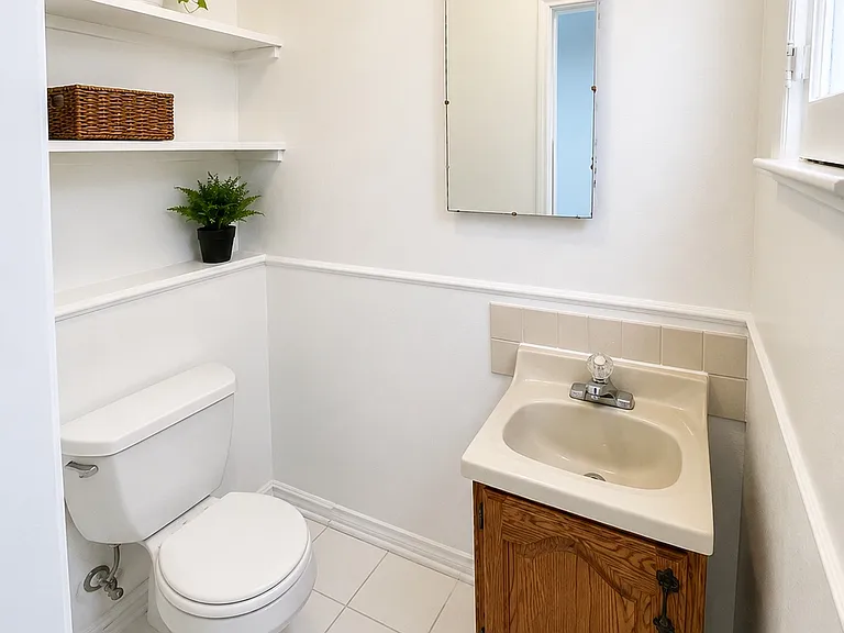 1452 S Sherbourne Dr — Photo 31