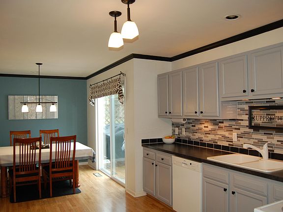 5th image of 4375 Fink Ave NW
