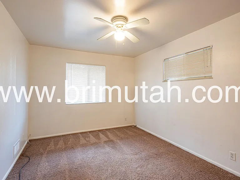 2241 E. Laney Ave. - E — Photo 12