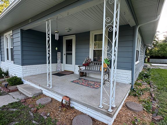 2nd image of 311 N Goldheimer Ave