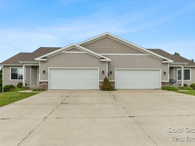 4682-4684 S Shooks Ct, Hudsonville, MI, 49426