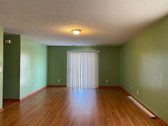 3rd image of 3230 Cold Harbor Dr