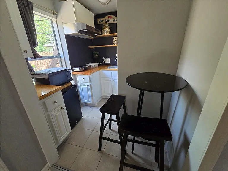 10605 Newmont Rd #B — Photo 7
