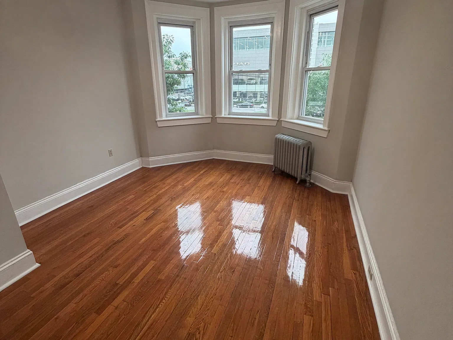 2 bed, 1.0 bath, $2,900 — Photo 4