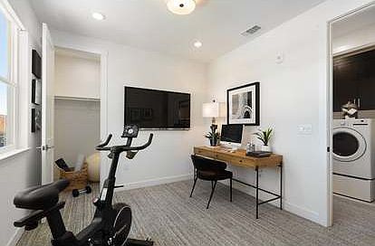 3rd image of 1301 Barbet Cir Unit 6
