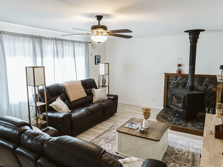 37041 Rafie St — Photo 16