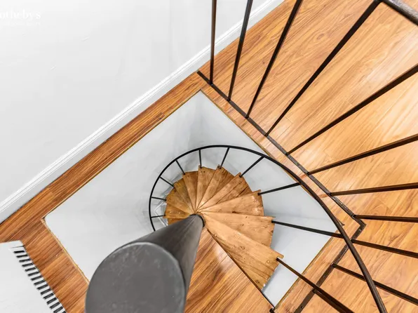 519 East 87th Street image 6 of 11