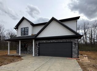 8205 Roseborough Rd, Louisville, KY 40228