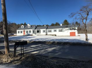892 Sandy River Rd, Mount Vernon, ME 04352