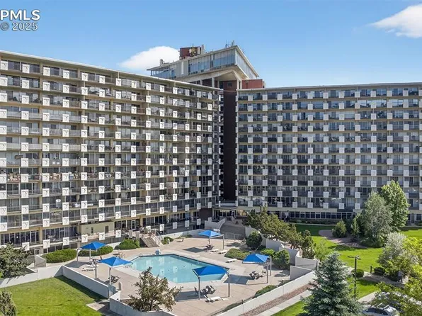 411 Lakewood Cir APT C403, Colorado Springs, CO 80910