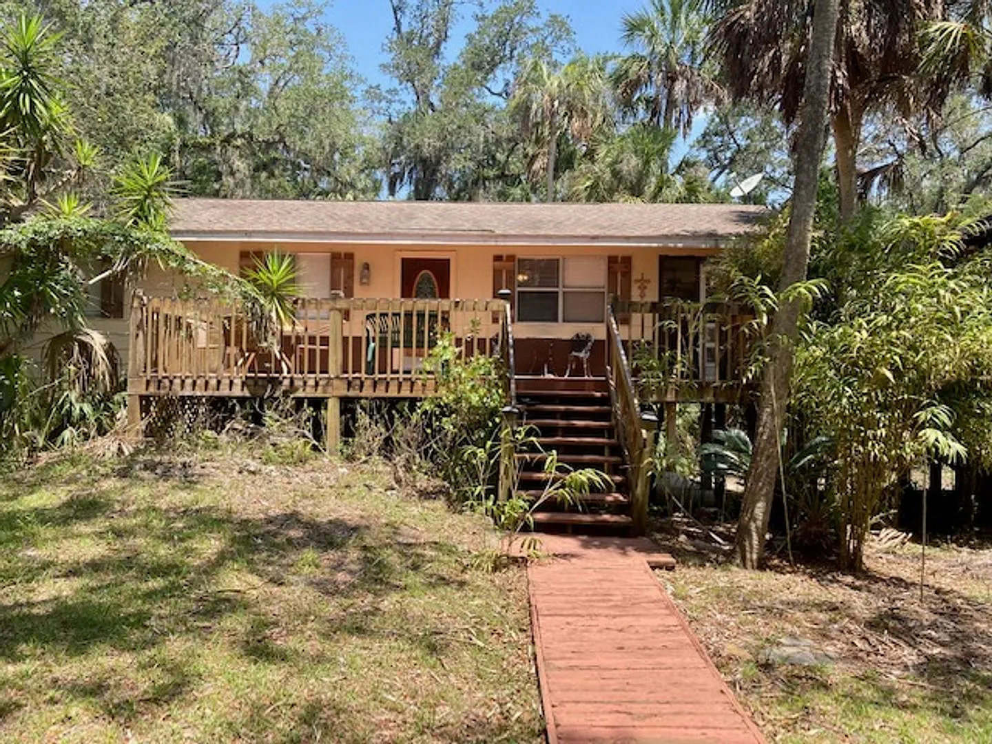 Captains' Lodge Old Homosassa — Photo 1