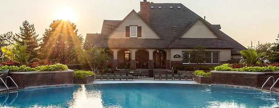 The Manor Homes of Arborwalk Apartments