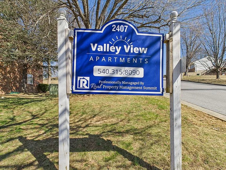 2407 Bare St. — Photo 1