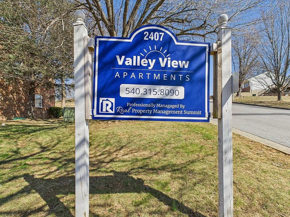 2407 Bare St.