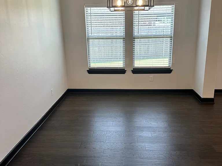 2229 Roca Dr — Photo 30