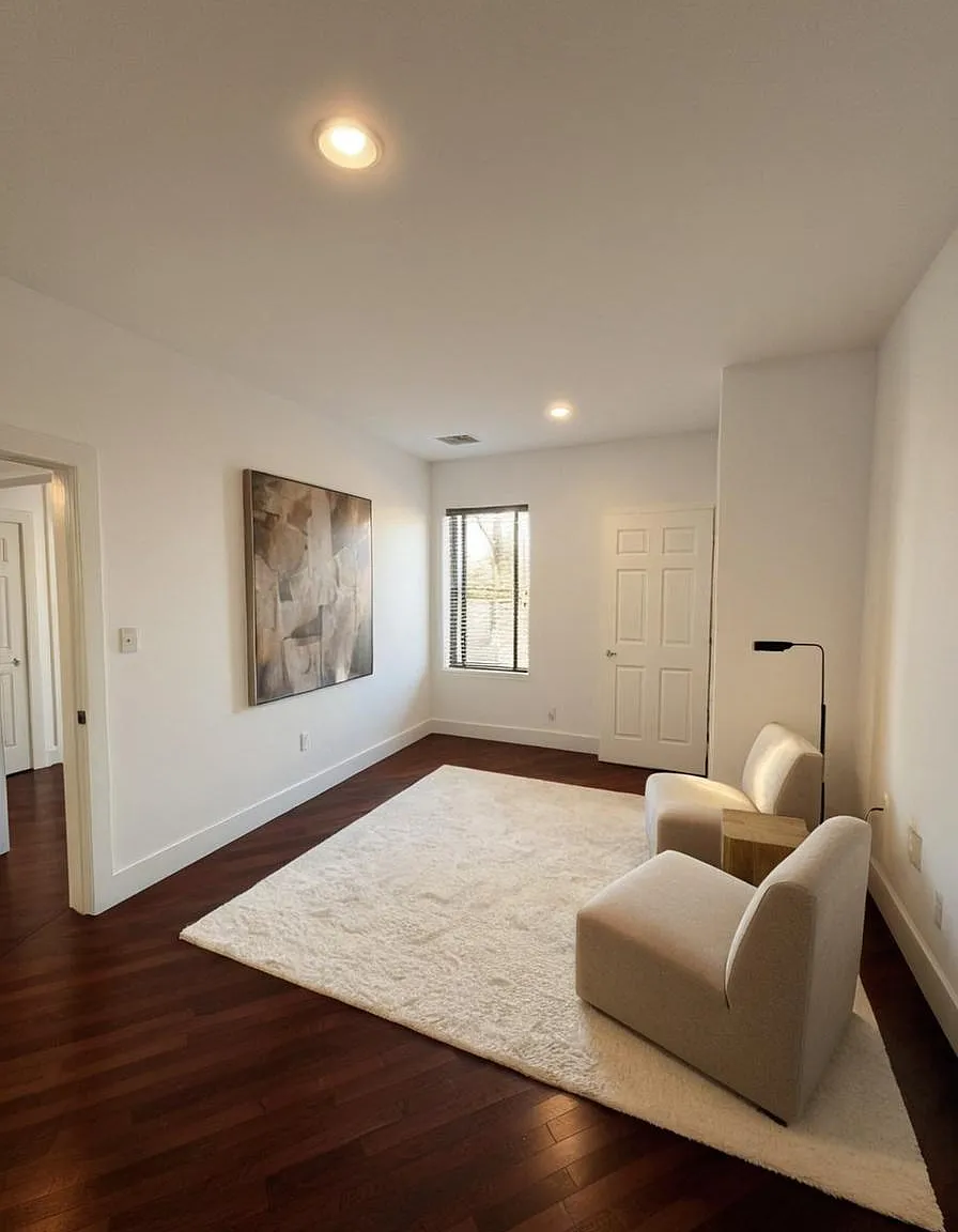 3 bed, 1100 sqft, $2,300 — Photo 4