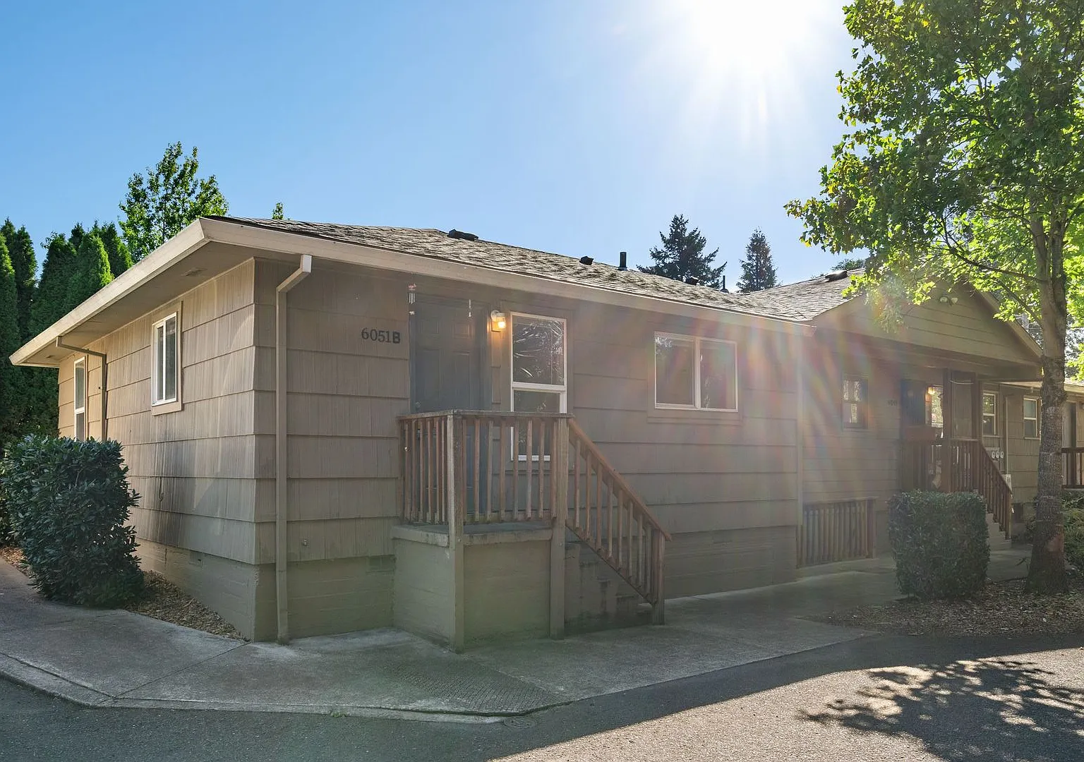 Simpson St Apartments — Photo 1