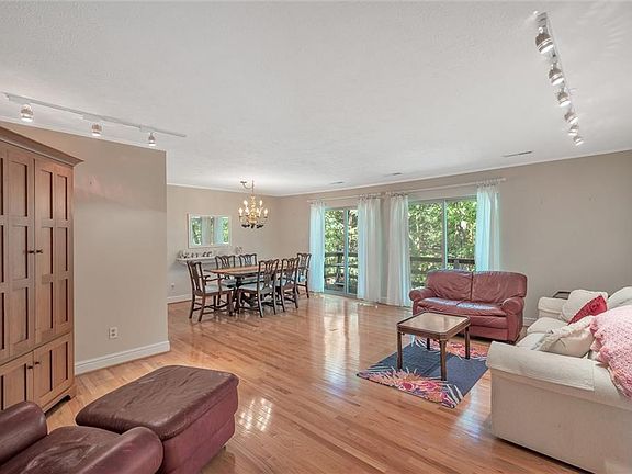 2nd image of 1210 Ramblewood Trl #C
