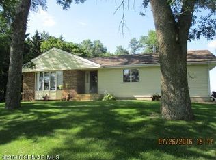 28964 740th Ave, Clarks Grove, MN 56016