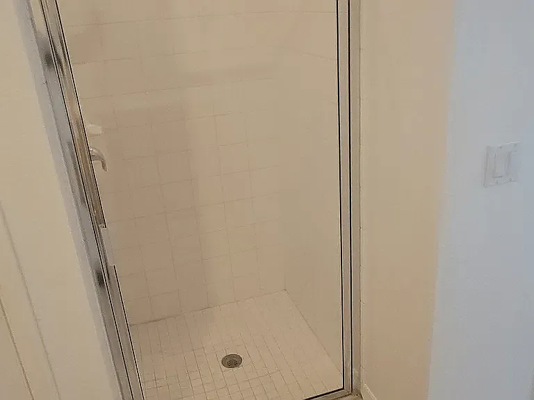 4446 Putnam Ave — Photo 14