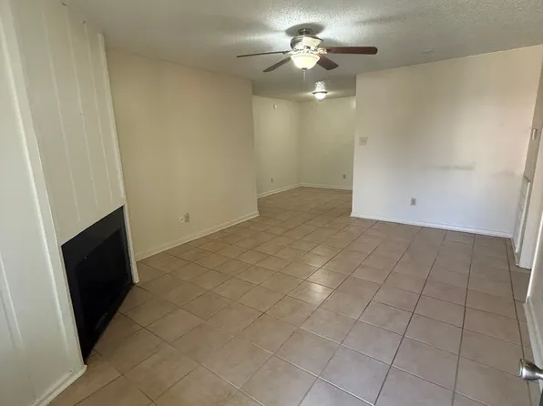 C 8445 GV, 8445 Governor Dr APT D, Baton Rouge, LA 70820